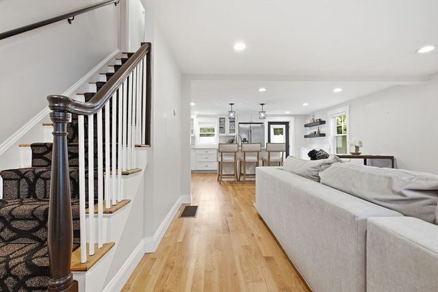 23 Westdale Ave, Wilmington, MA 01887