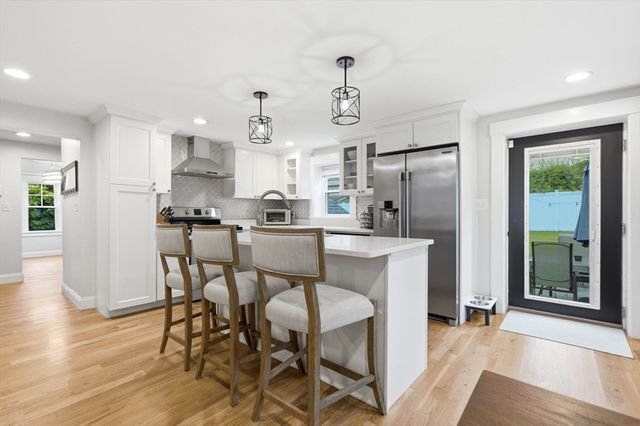 23 Westdale Ave, Wilmington, MA 01887