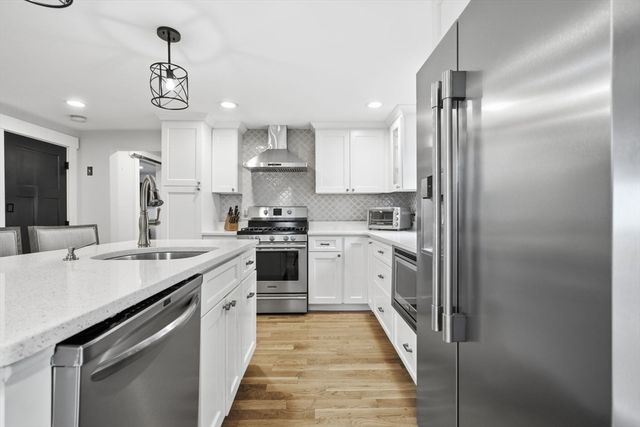 23 Westdale Ave, Wilmington, MA 01887