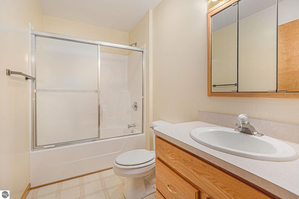 Image 17 of property listing at 8120 Westview Drive, Rapid City, MI 49676