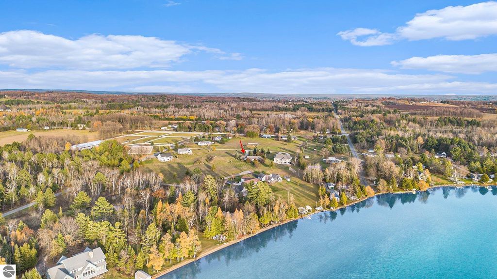 Image 36 of property listing at 8120 Westview Drive, Rapid City, MI 49676