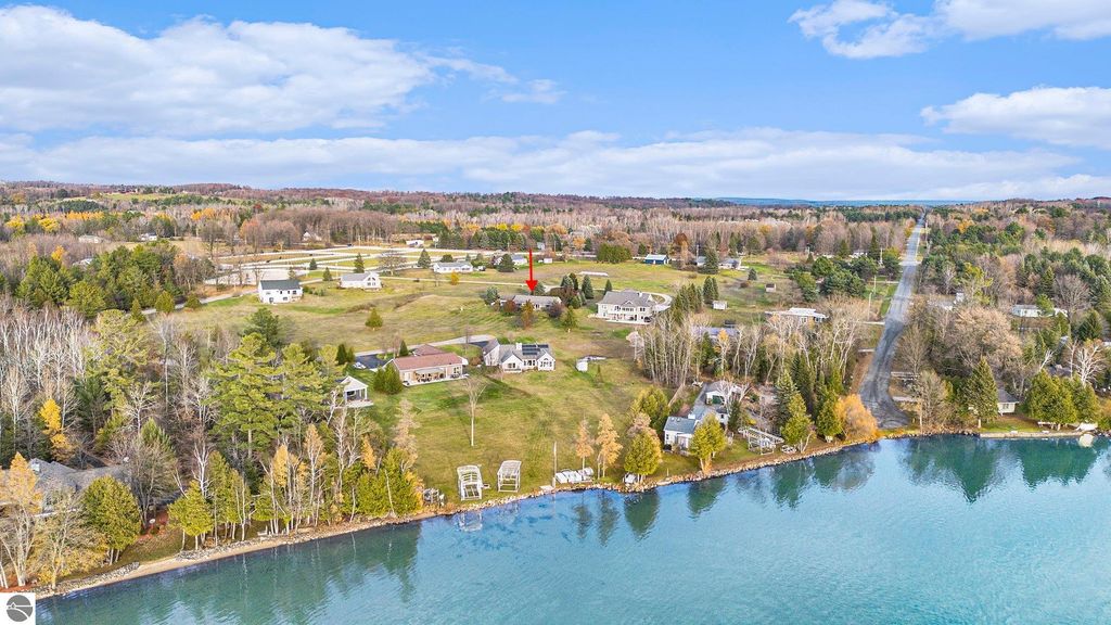 Image 40 of property listing at 8120 Westview Drive, Rapid City, MI 49676