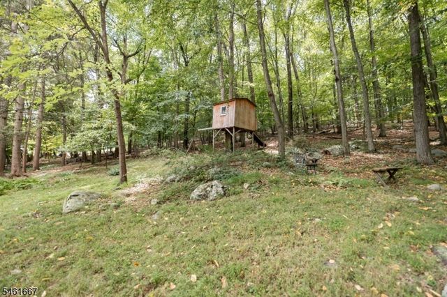4 Emmet Roche Dr, Montville Twp., NJ 07005