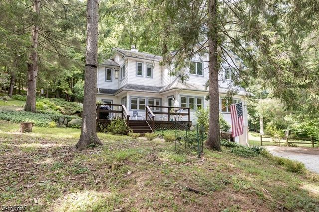 4 Emmet Roche Dr, Montville Twp., NJ 07005