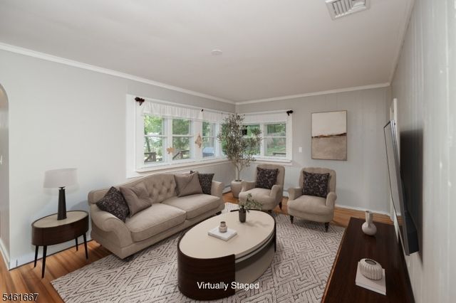 4 Emmet Roche Dr, Montville Twp., NJ 07005