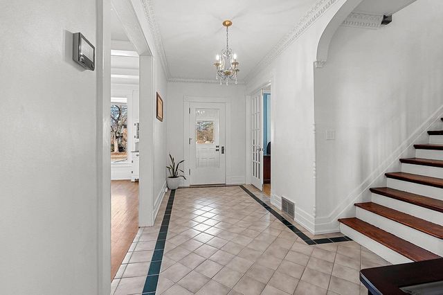 1225 WASHINGTON AVENUE, Oshkosh, WI 54901