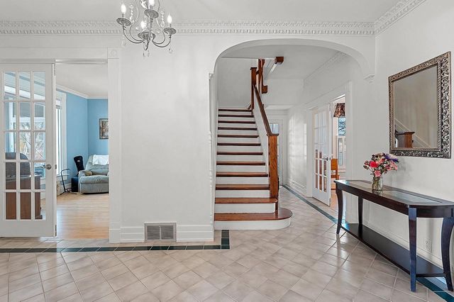 1225 WASHINGTON AVENUE, Oshkosh, WI 54901