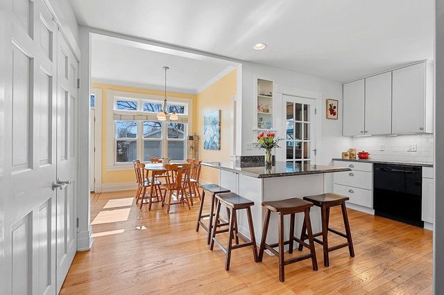 1225 WASHINGTON AVENUE, Oshkosh, WI 54901