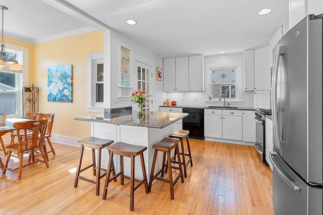 1225 WASHINGTON AVENUE, Oshkosh, WI 54901