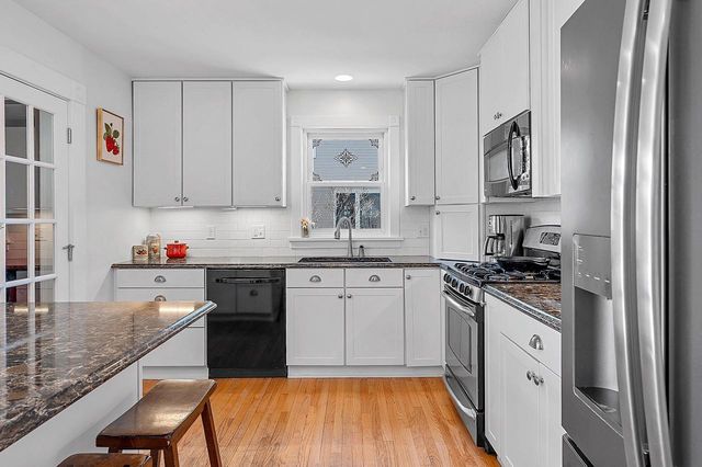 1225 WASHINGTON AVENUE, Oshkosh, WI 54901