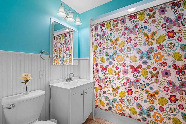 1225 WASHINGTON AVENUE, Oshkosh, WI 54901