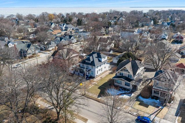 1225 WASHINGTON AVENUE, Oshkosh, WI 54901