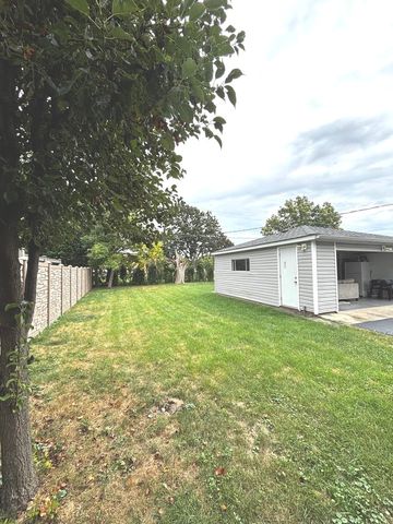 333 S YALE Avenue, Addison, IL 60101