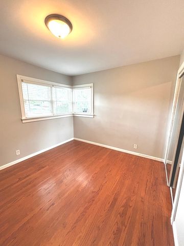 333 S YALE Avenue, Addison, IL 60101