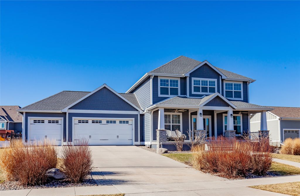 2110 SW White Birch Drive, Ankeny, IA 50023