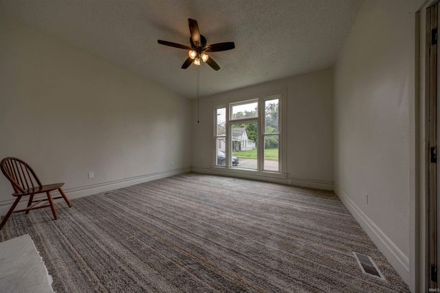 1210 N Third Avenue, Evansville, IN 47710