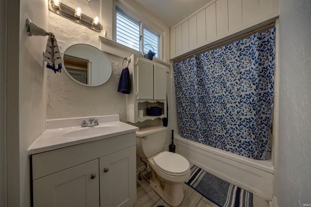 1210 N Third Avenue, Evansville, IN 47710