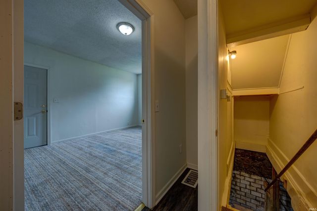 1210 N Third Avenue, Evansville, IN 47710