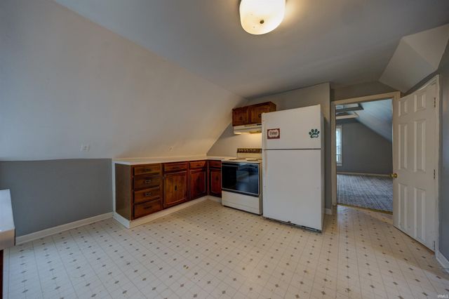 1210 N Third Avenue, Evansville, IN 47710
