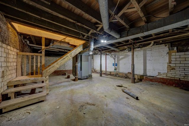 1210 N Third Avenue, Evansville, IN 47710