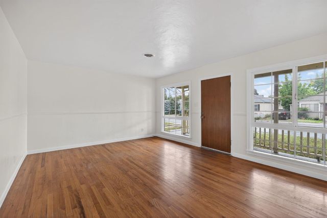 861 Jewell Ave, Yuba City, CA 95991