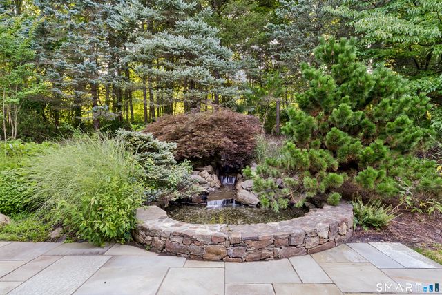 32 Yogananda Street, Newtown, CT 06482