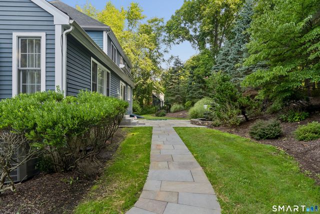 32 Yogananda Street, Newtown, CT 06482