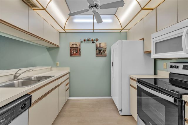 29 Plantation Drive 202, Vero Beach, FL 32966