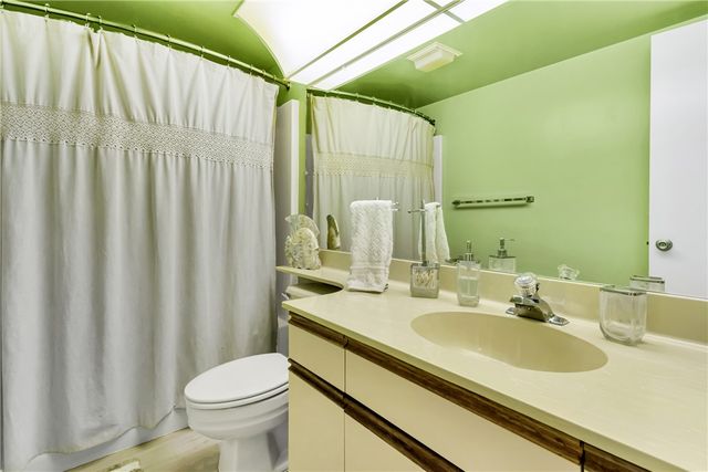 29 Plantation Drive 202, Vero Beach, FL 32966