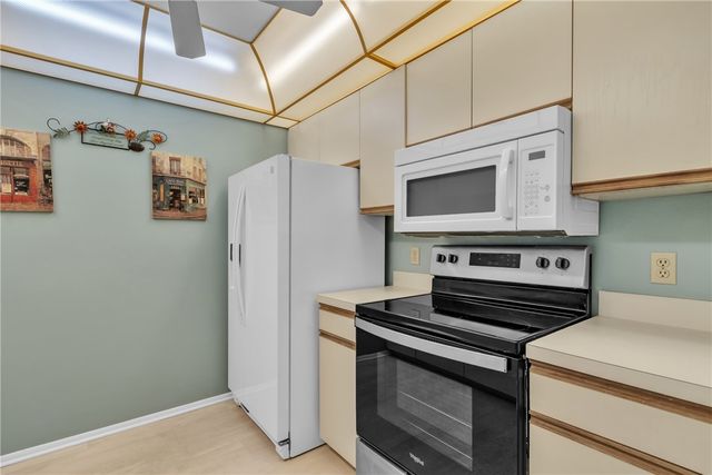 29 Plantation Drive 202, Vero Beach, FL 32966