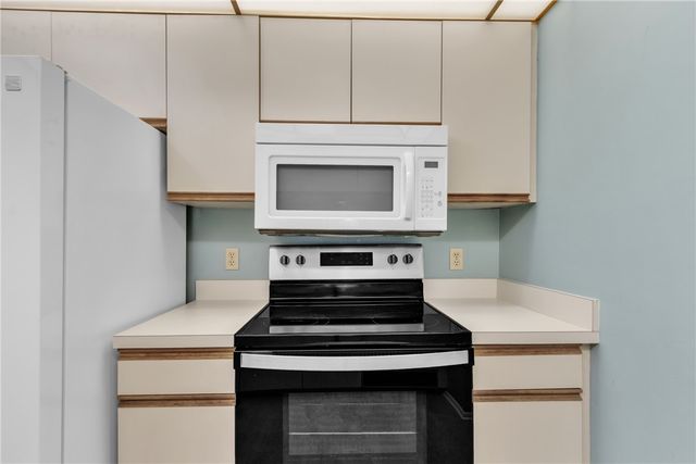 29 Plantation Drive 202, Vero Beach, FL 32966