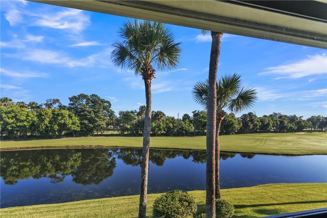 29 Plantation Drive 202, Vero Beach, FL 32966