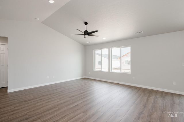 7352 S Bungalow Ave, Meridian, ID 83642