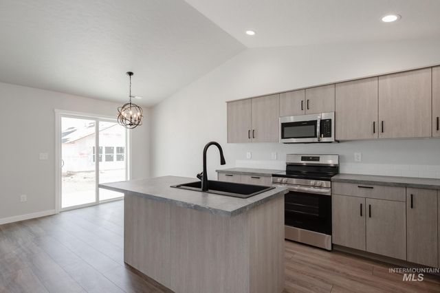 7352 S Bungalow Ave, Meridian, ID 83642