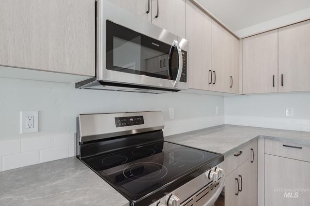 7352 S Bungalow Ave, Meridian, ID 83642