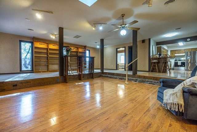 1042 LARUE ST, Memphis, TN 38122