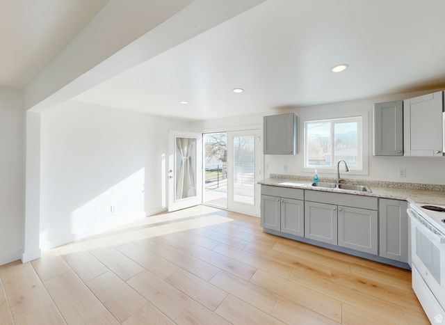 4929 S 1950 W, Taylorsville, UT 84129