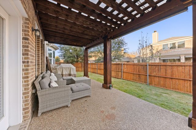 15520 Mayflower Trail, Fort Worth, TX 76262