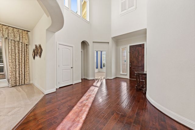 15520 Mayflower Trail, Fort Worth, TX 76262