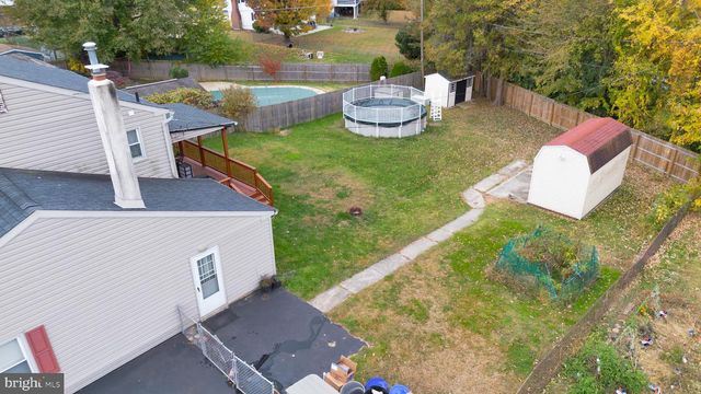 708 LAMP POST LN, Aston, PA 19014