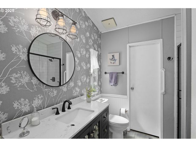 10400 Se COOK Ct 65, Milwaukie, OR 97222