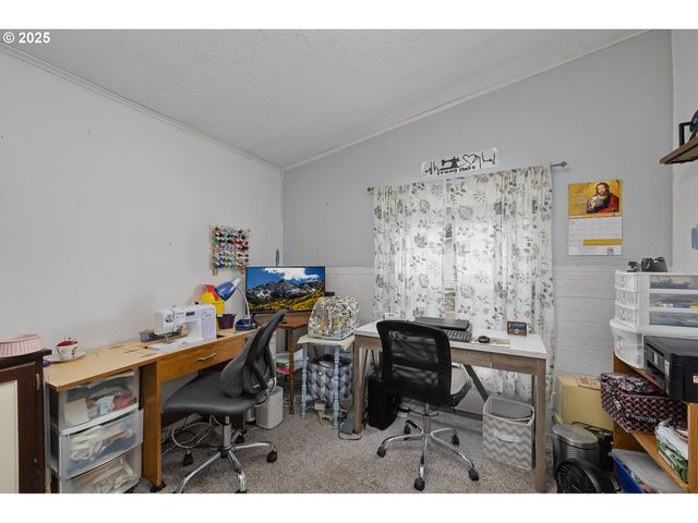 10400 Se COOK Ct 65, Milwaukie, OR 97222
