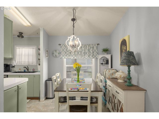 10400 Se COOK Ct 65, Milwaukie, OR 97222