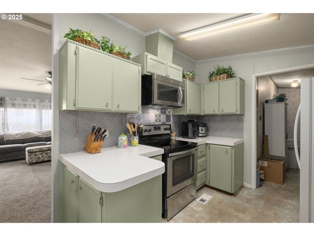 10400 Se COOK Ct 65, Milwaukie, OR 97222