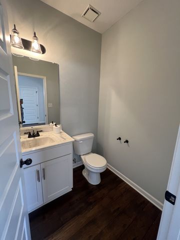 660 Elm St, Clarksville, TN 37040