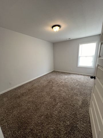 660 Elm St, Clarksville, TN 37040