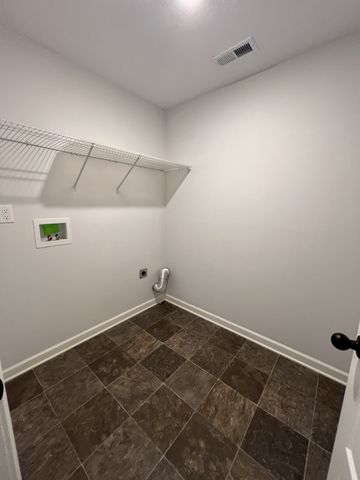 660 Elm St, Clarksville, TN 37040