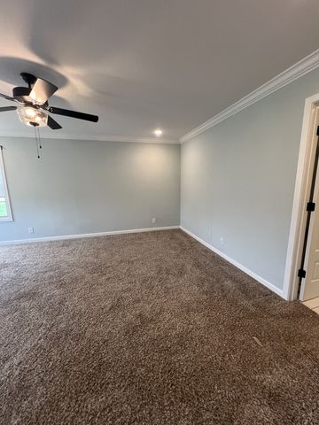 660 Elm St, Clarksville, TN 37040