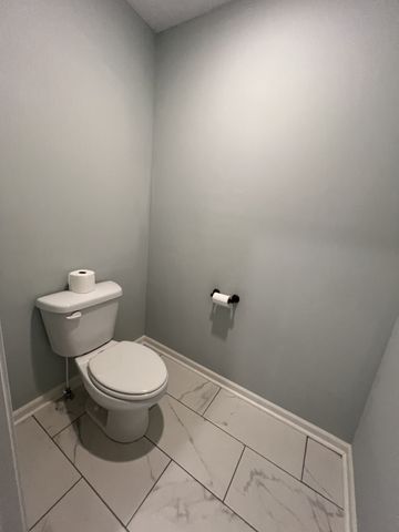 660 Elm St, Clarksville, TN 37040