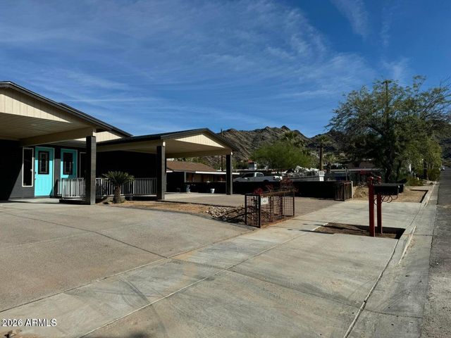 1406 E CINNABAR Avenue, Phoenix, AZ 85020